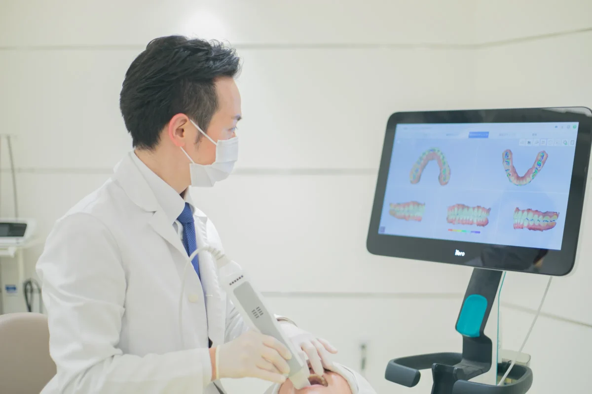 八王子にあるくろさわ歯科医院でのiTeroによるシミュレーション